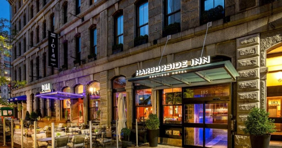 Top Hotels Near TD Garden With Parking for Your Perfect Boston Stay
