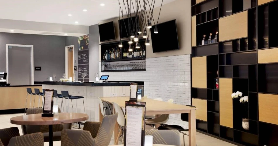 Your Ultimate Guide to Hotels Around TD Garden: Luxurious Stays and Prime Locations
