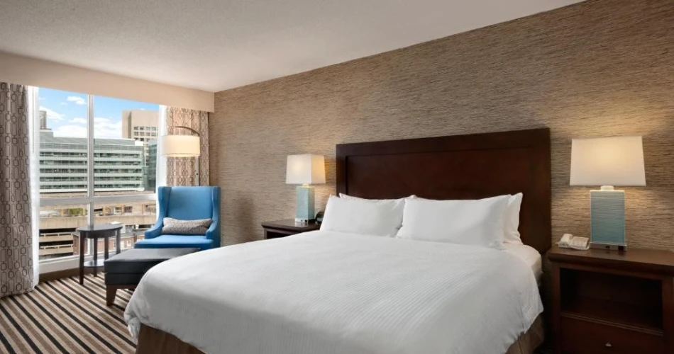 Unwind in Style: The Top Luxury Hotel Rooms Near TD Garden for Events and Concerts